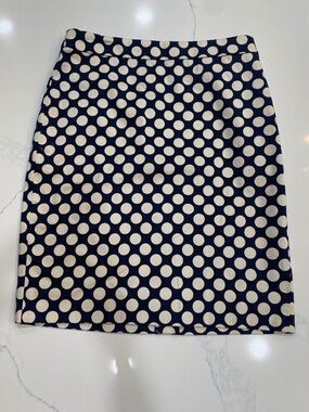 NEW J.Crew No. 2 Pencil Skirt in navy blue and ivory polka dot cotton Size 4